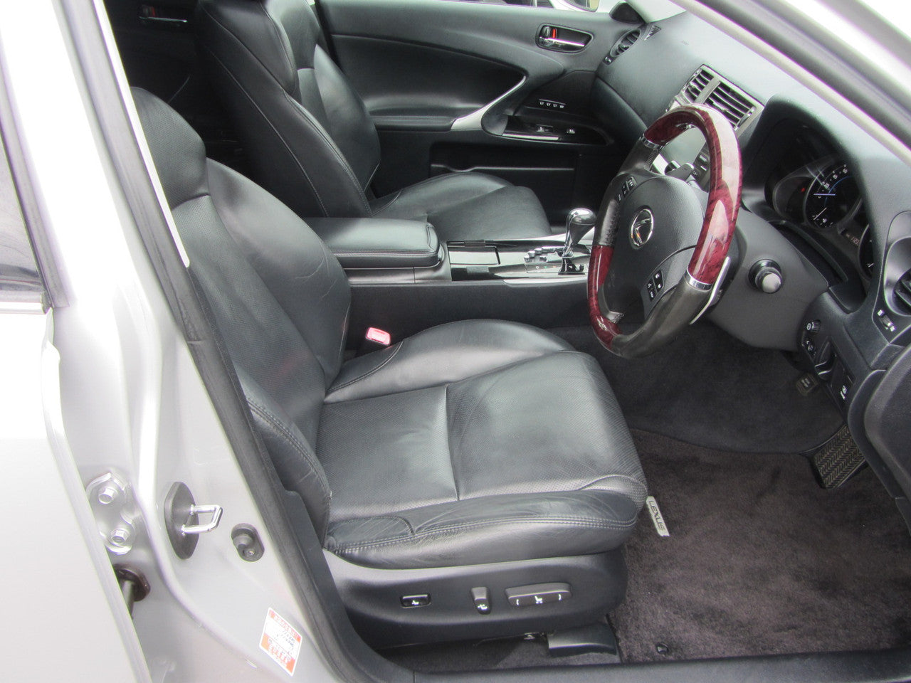 2007 Lexus IS350 V6 3.5L Version L Sport Sedan, VIN 6ZZ70GSE215017751 (#7751)