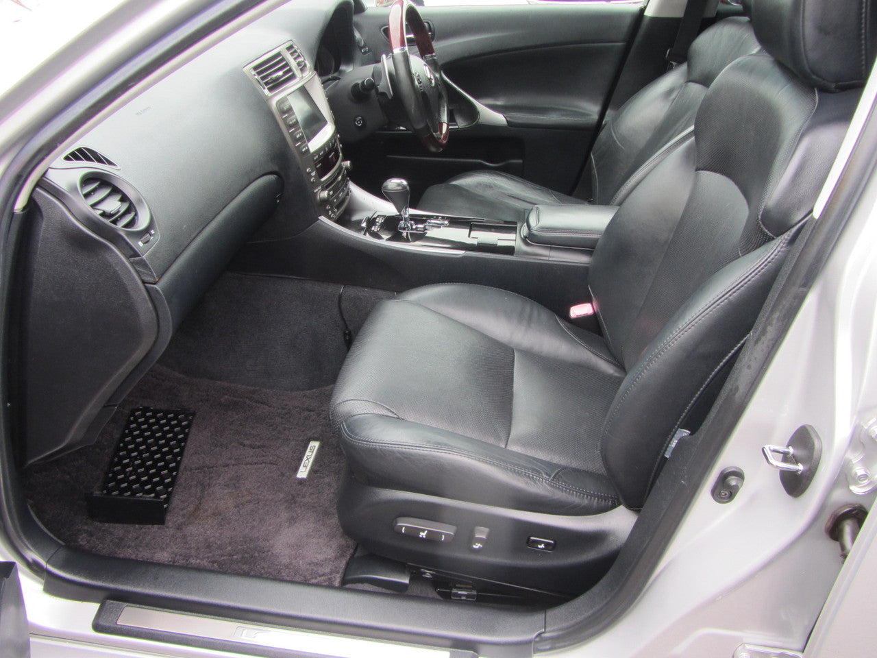2007 Lexus IS350 V6 3.5L Version L Sport Sedan, VIN 6ZZ70GSE215017751 (#7751)