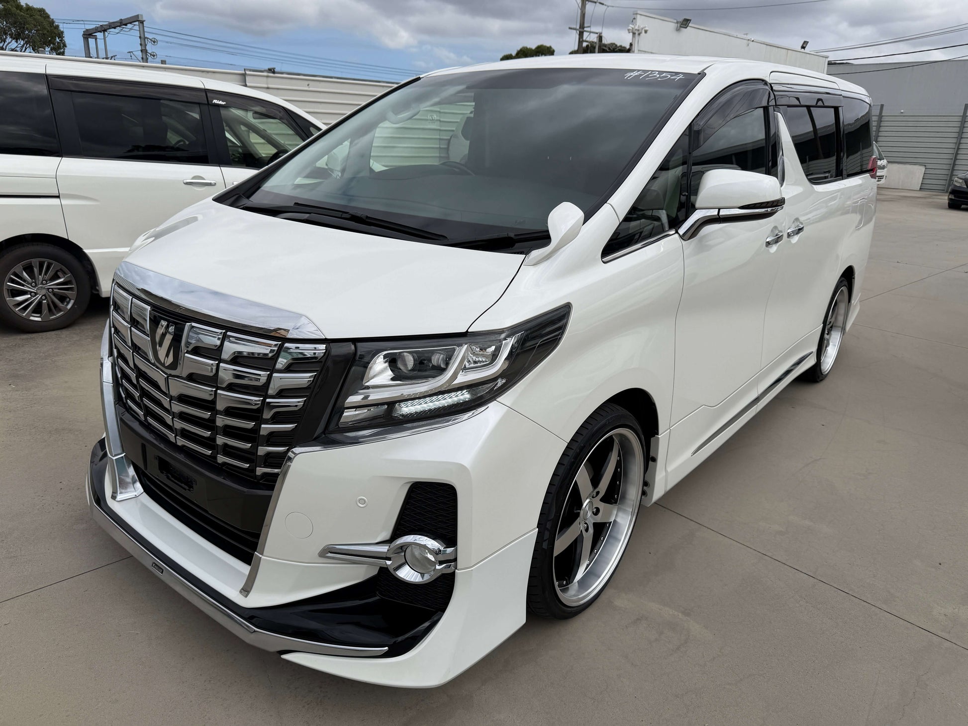 2016 Toyota Alphard 2.5L SA Package Luxury People Mover in white color with modern styling and alloy wheels