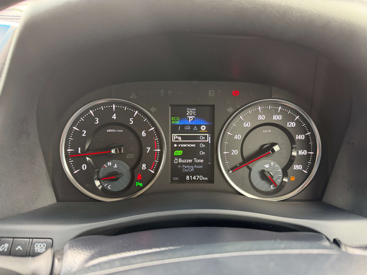 2016 Toyota Alphard 2.5L dashboard with speedometer, fuel gauge, and mileage showing 81410 km.