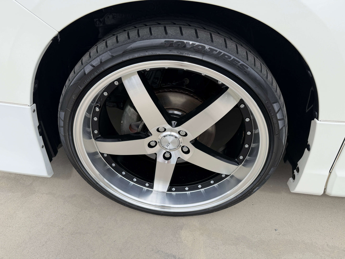 2016 Toyota Alphard 2.5L SA Package luxury people mover wheel close-up with stylish alloy rim