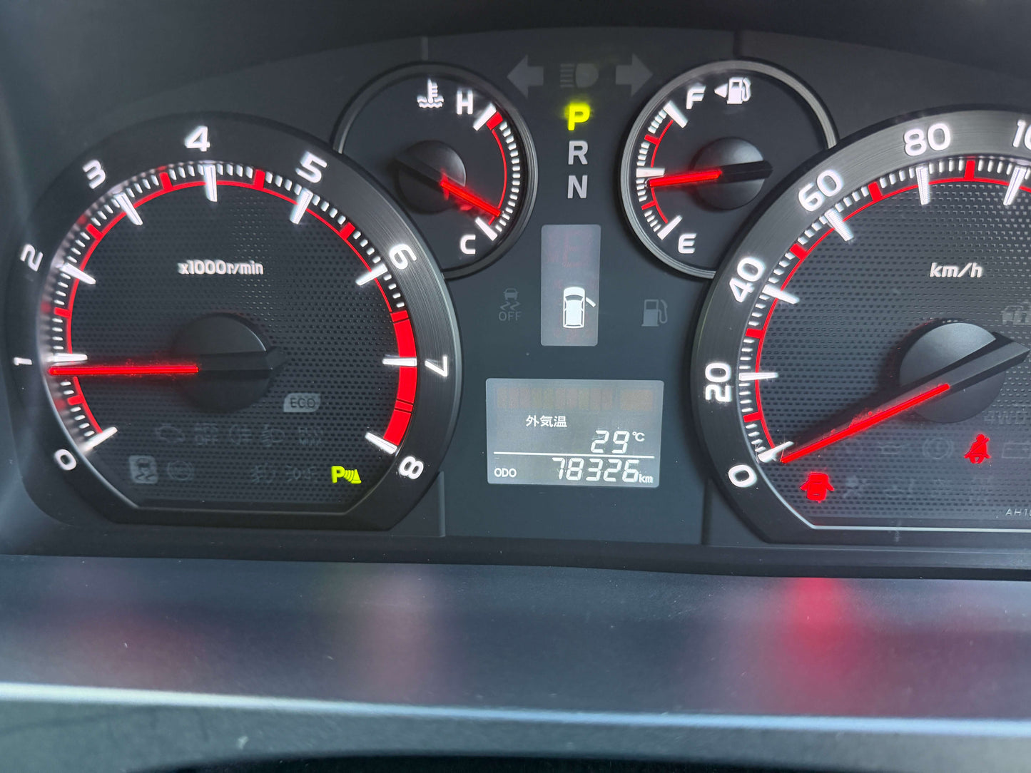 Dashboard display of a 2013 Toyota Vellfire 2.4L showing speedometer, fuel level, and mileage of 78326 km.