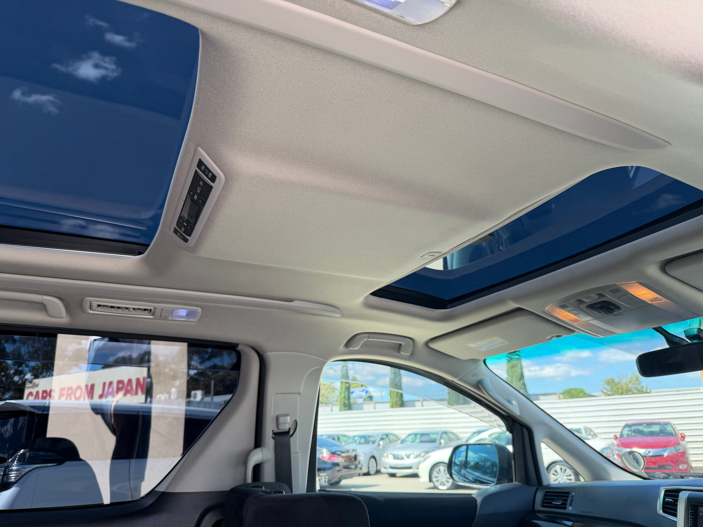 2011 Toyota Vellfire 2.4L Z Edition 7 seats People Mover, (#3315)