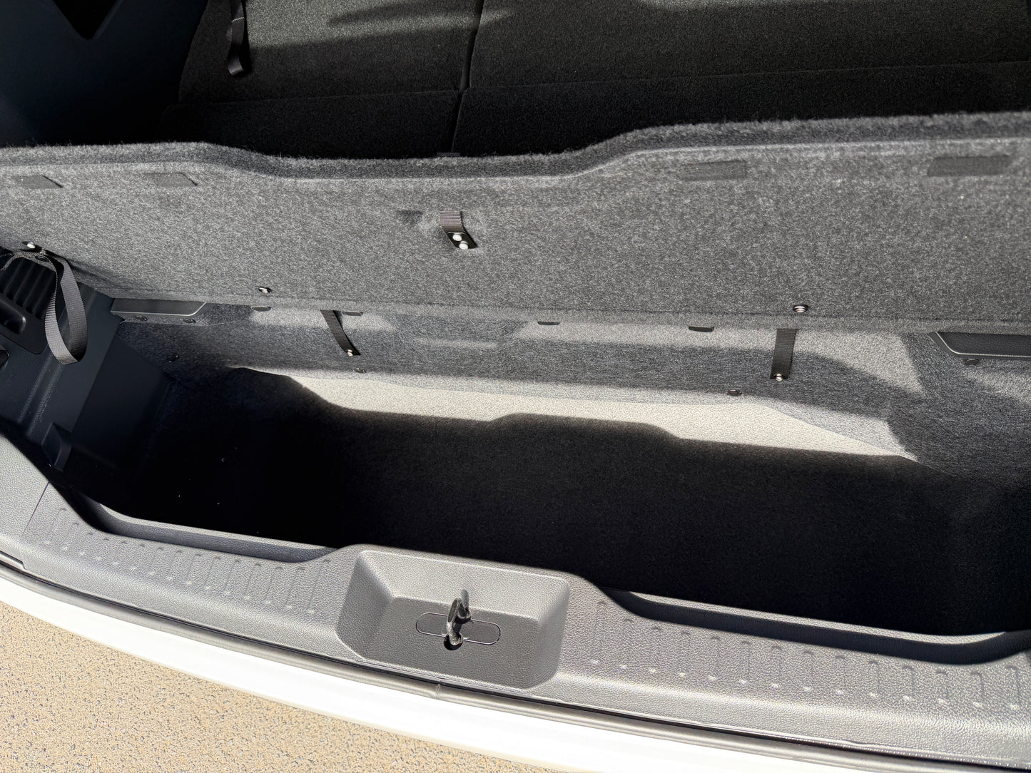 2013 Nissan Elgrand V6 3.5L Highway Star Premium 7 seats, (#0281)