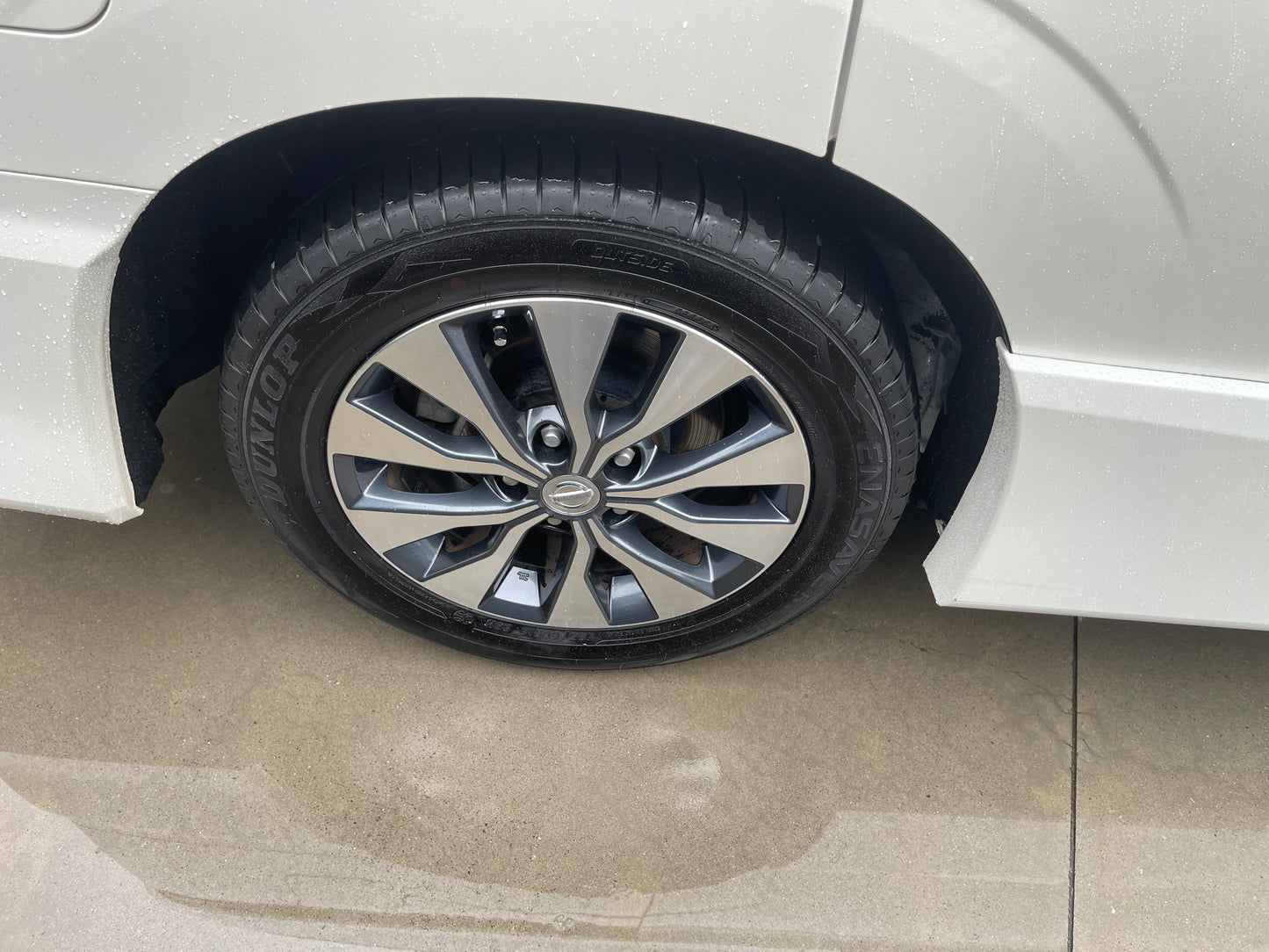 2016 Nissan Serena 2.0L S-Hybrid Highway Star ProPilot Edition 8 seats, VIN 6ZZG00GFC27010872 (#0872)