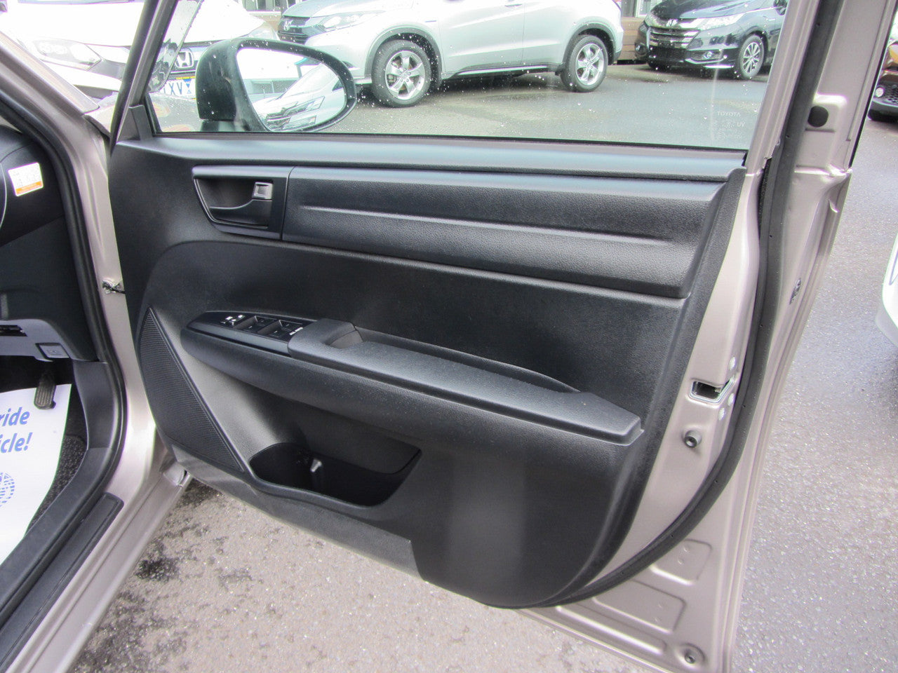 2019 Toyota Corolla Axio Hybrid 1.5L Sedan, VIN 6ZZJNKE1657204982 (#4982)