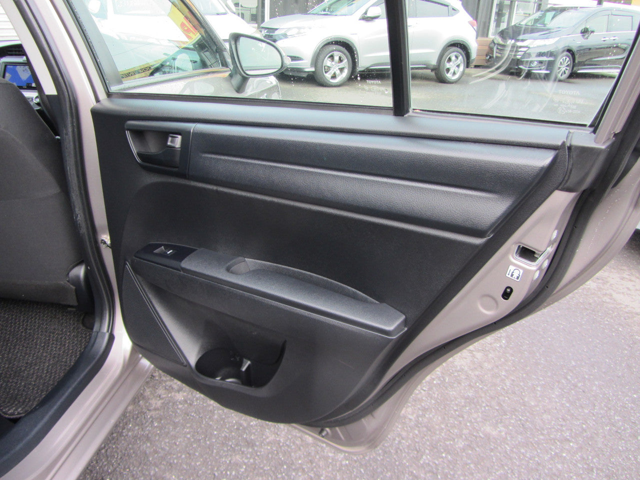 2019 Toyota Corolla Axio Hybrid 1.5L Sedan, VIN 6ZZJNKE1657204982 (#4982)