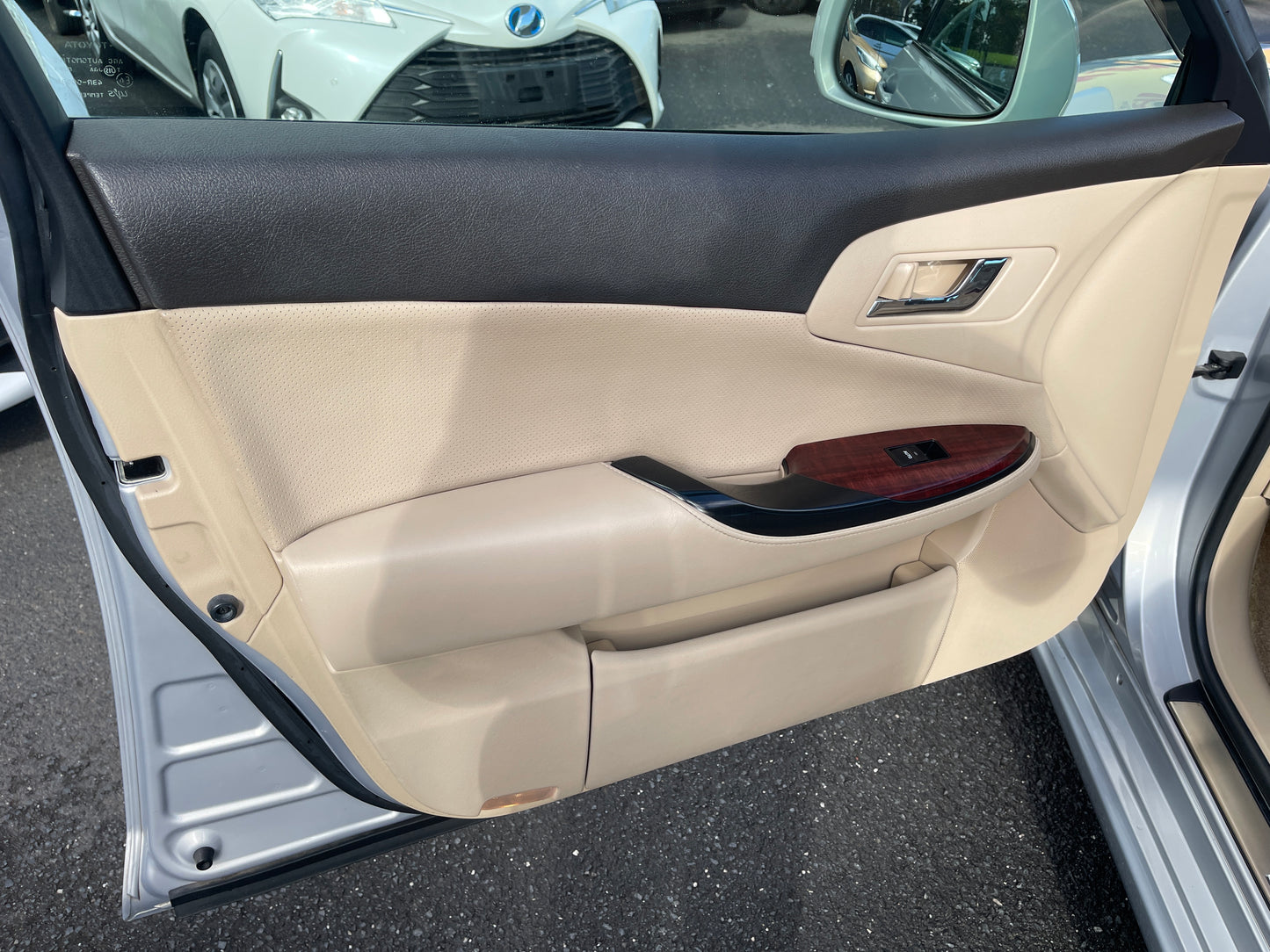 2008 Toyota Crown V6 3.0L Royal Saloon G-Edition Luxury Sedan, VIN 6ZZ8GRS2020008313 (#8313)