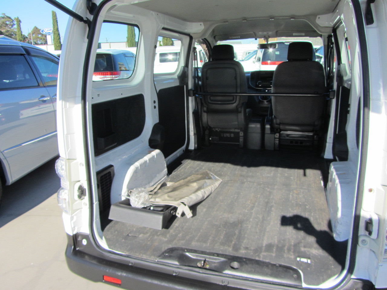 2015 Nissan e-NV200 kW S-Edition Full Electric (#2517)