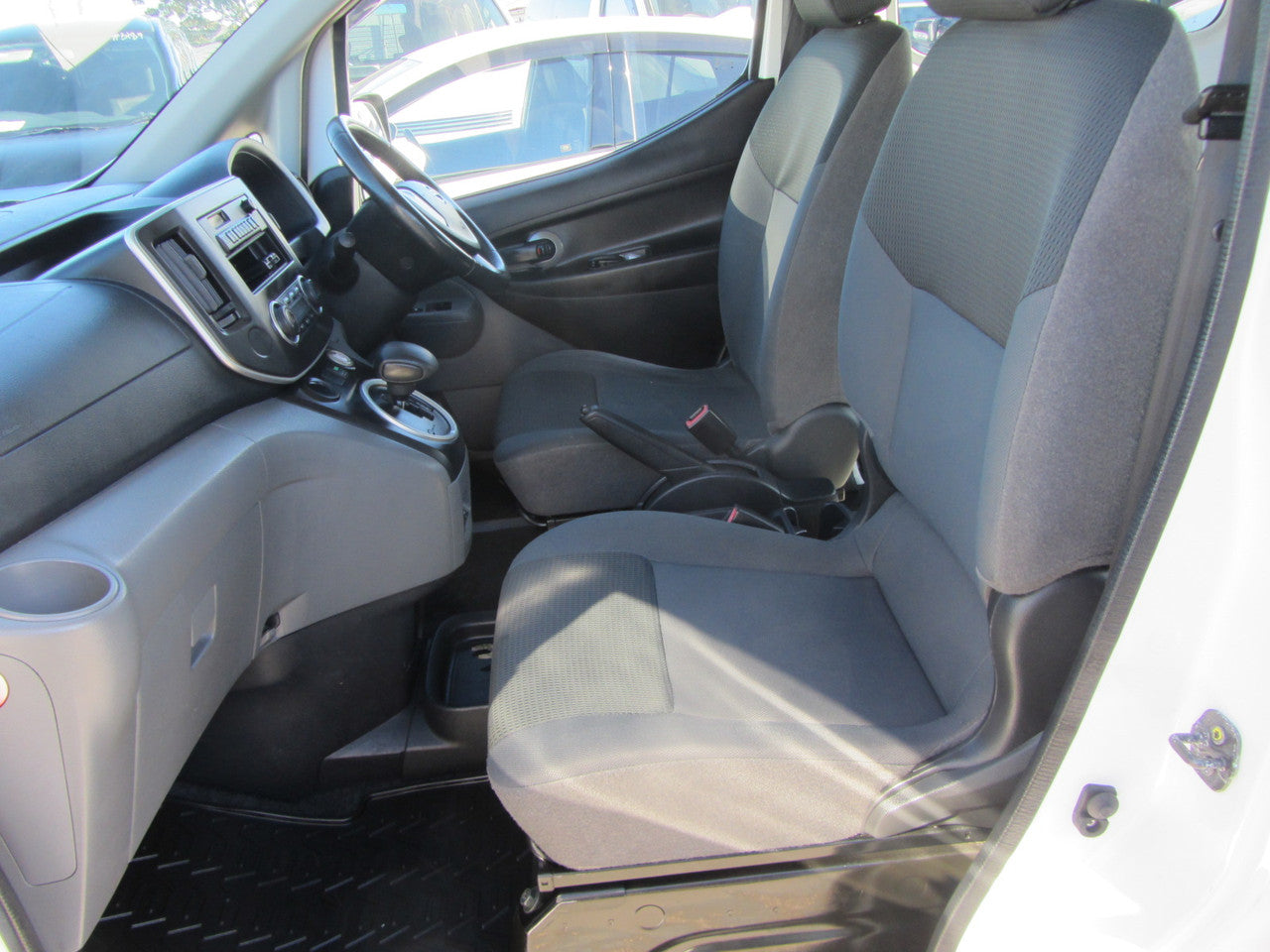 2015 Nissan e-NV200 kW S-Edition Full Electric (#2517)