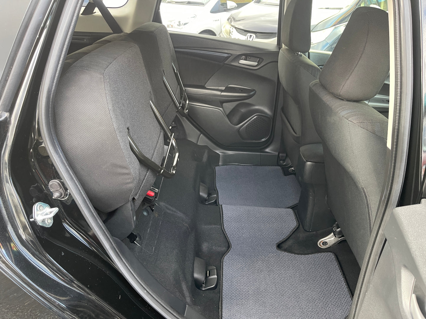 2018 Honda Shuttle Hybrid X Honda Sensing Edition 5 seater, 6ZZK000GP72108672 (#8672)
