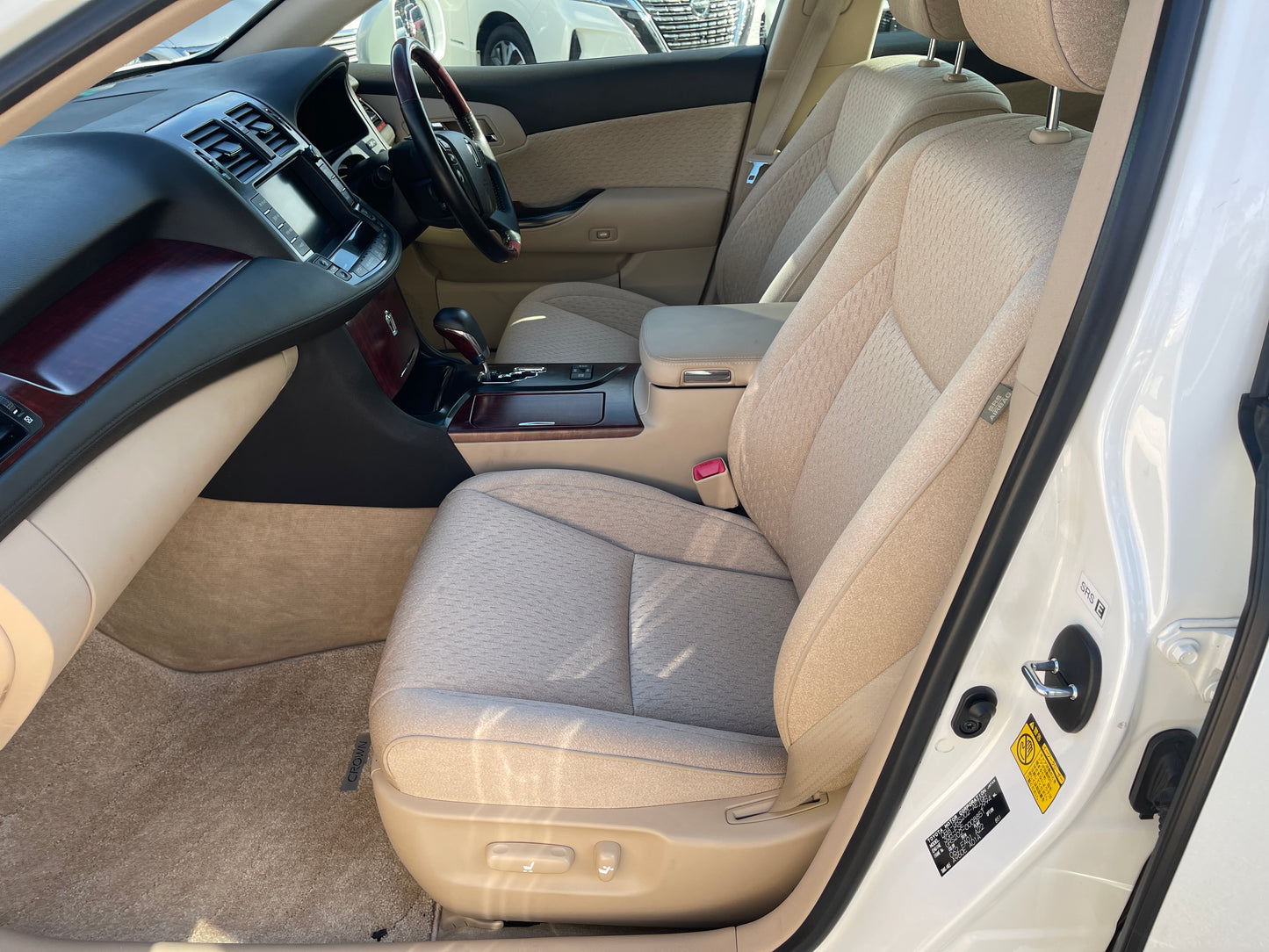 2008 Toyota Crown V6 3.0L Royal Saloon Luxury Sedan, VIN 6ZZ8GRS2020008851 (#8851)