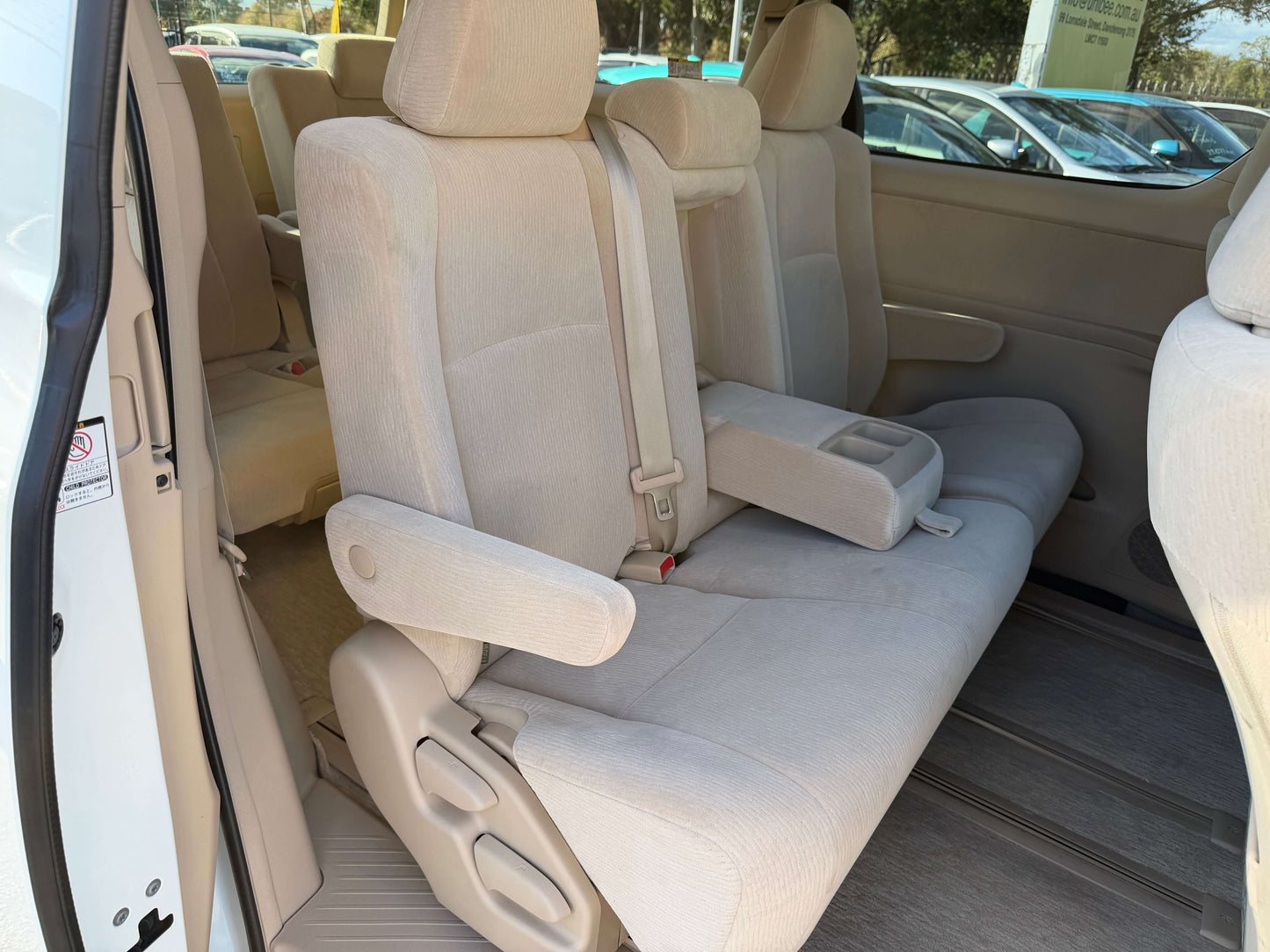 Interior view of 2009 Toyota Alphard 2.4L G Edition seating with 8 seats for comfort.
