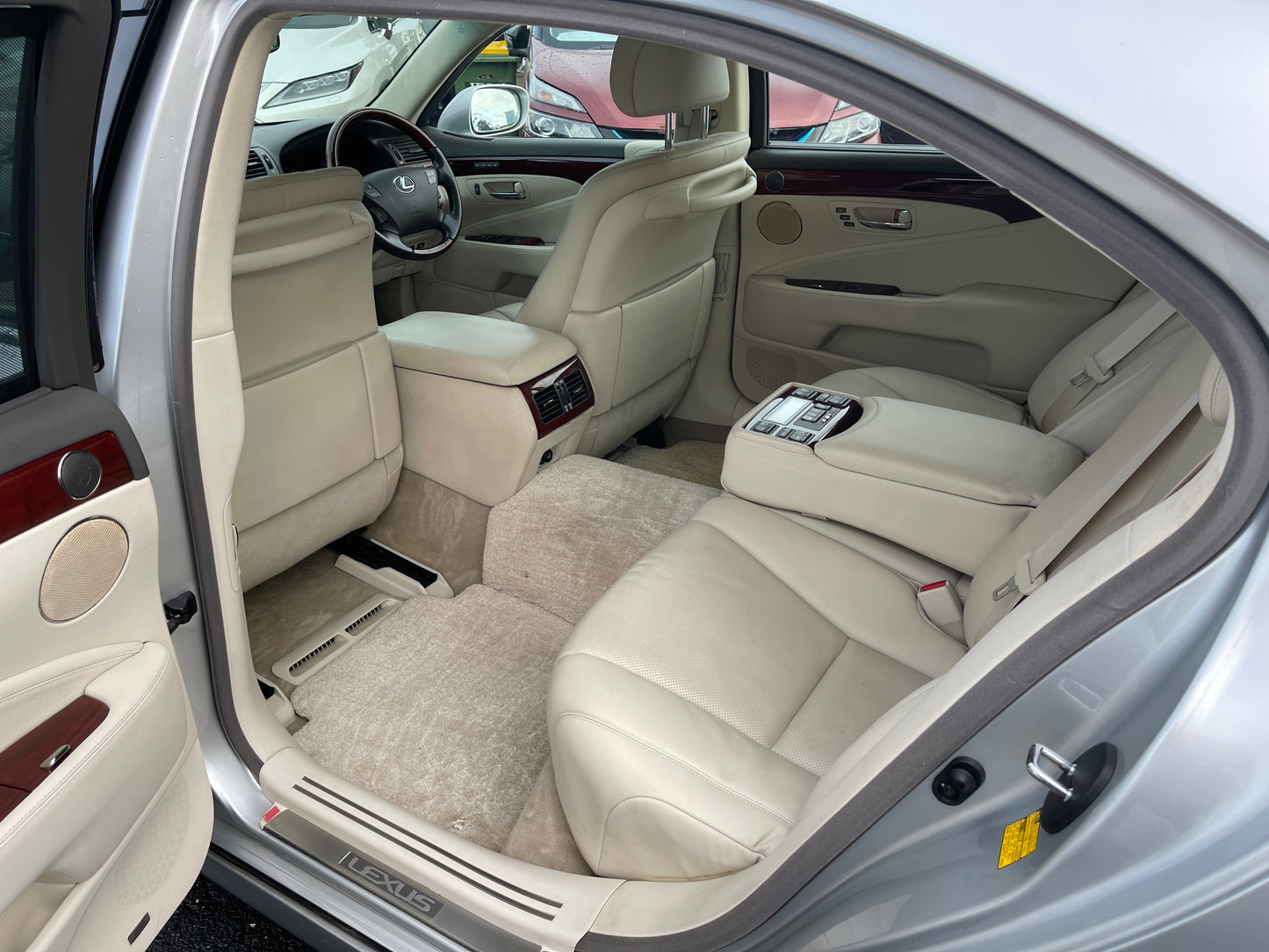 2007 Lexus LS600hL AWD V8 5.0L Sun Roof Luxury Sedan, VIN 6ZZ70UVF465003680 (#3680)