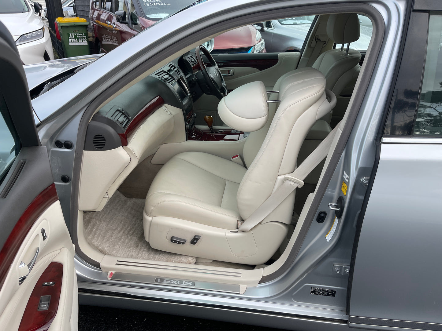 2007 Lexus LS600hL AWD V8 5.0L Sun Roof Luxury Sedan, VIN 6ZZ70UVF465003680 (#3680)