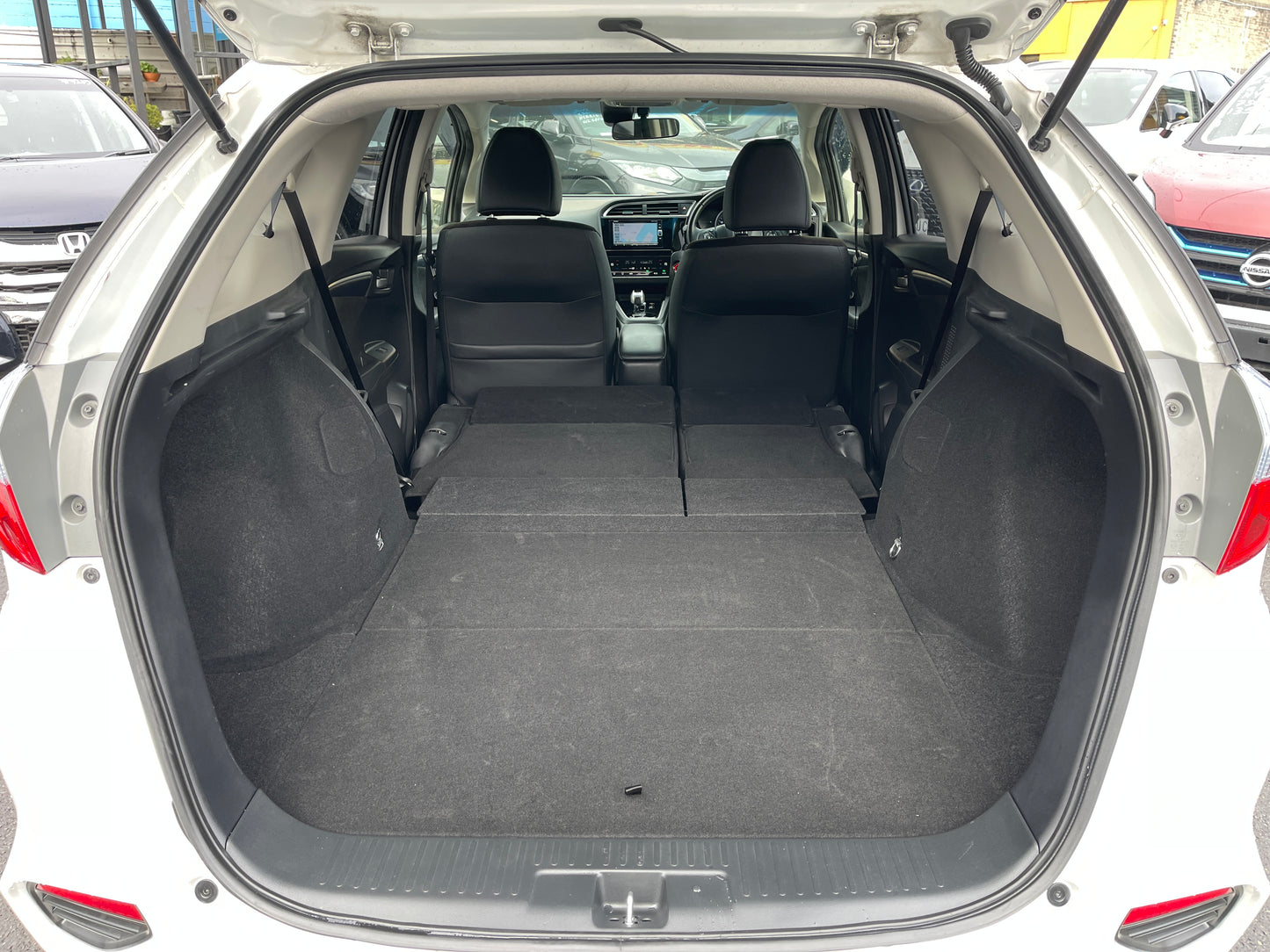 2019 Honda Shuttle Hybrid X Honda Sensing Edition 5 seater, 6ZZK000GP72010507 (#0507)