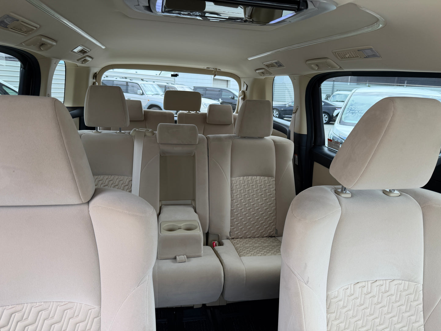 2016 Toyota Vellfire 2.5L rear lights and bumper