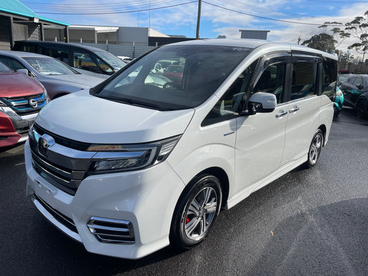 2018 Honda Honda Stepwgn 2.0 Spada Hybrid G Honda Sensing 7 seater, VIN 6ZZJ000RP51069699 (#9699)