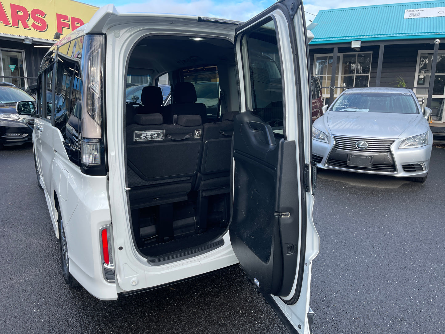 2018 Honda Honda Stepwgn 2.0 Spada Hybrid G Honda Sensing 7 seater, VIN 6ZZJ000RP51069699 (#9699)