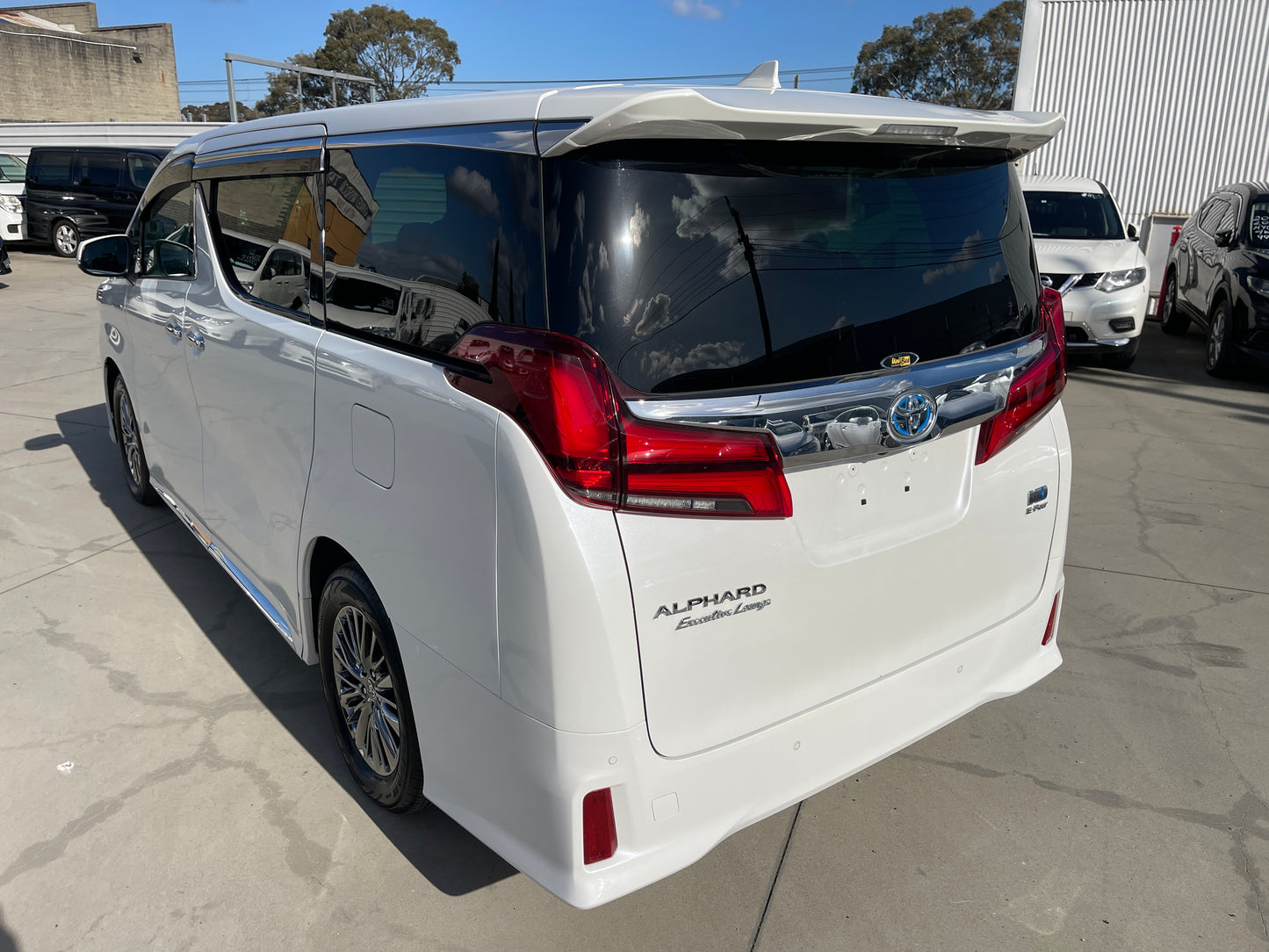 2019 Toyota Alphard 2.5L e-Four Hybrid Executive Lounge S Edition 7 seats, VIN 6ZZK0AYH300099850 (#9850)
