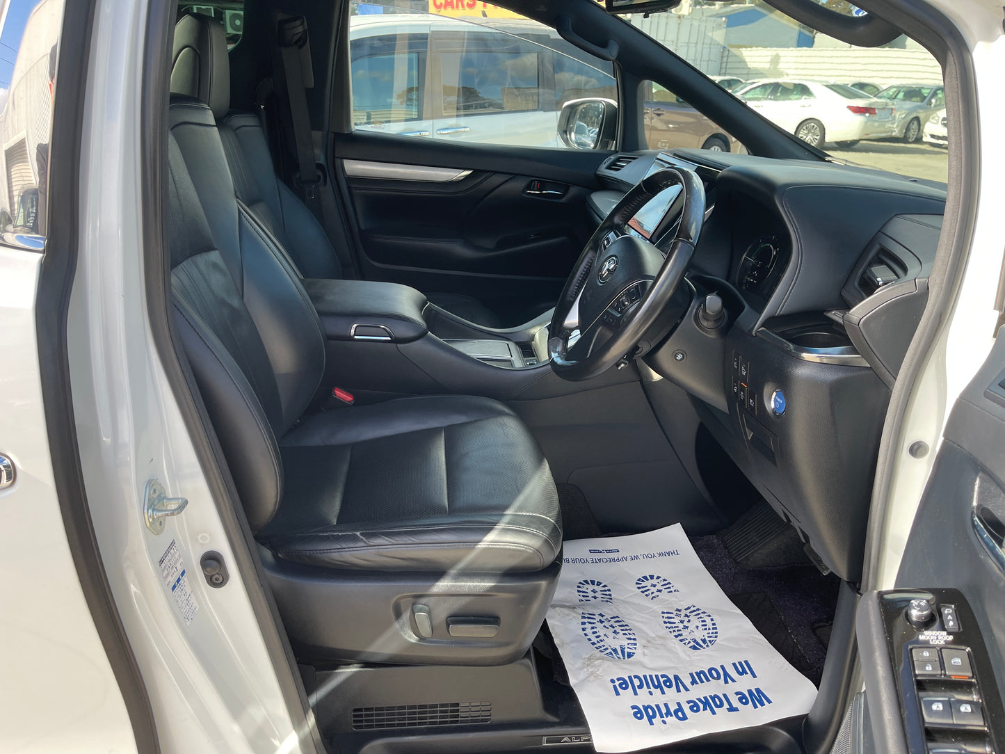 2019 Toyota Alphard 2.5L e-Four Hybrid Executive Lounge S Edition 7 seats, VIN 6ZZK0AYH300099850 (#9850)