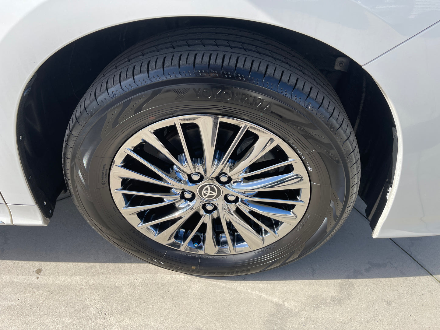 2019 Toyota Alphard 2.5L e-Four Hybrid Executive Lounge S Edition 7 seats, VIN 6ZZK0AYH300099850 (#9850)