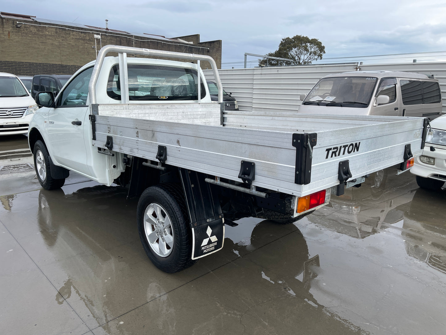 2016 Mitsubishi Triton Single Cab 2.4L Diesel-Turbo, VIN MMAYJKK10GH018221 (#8221)