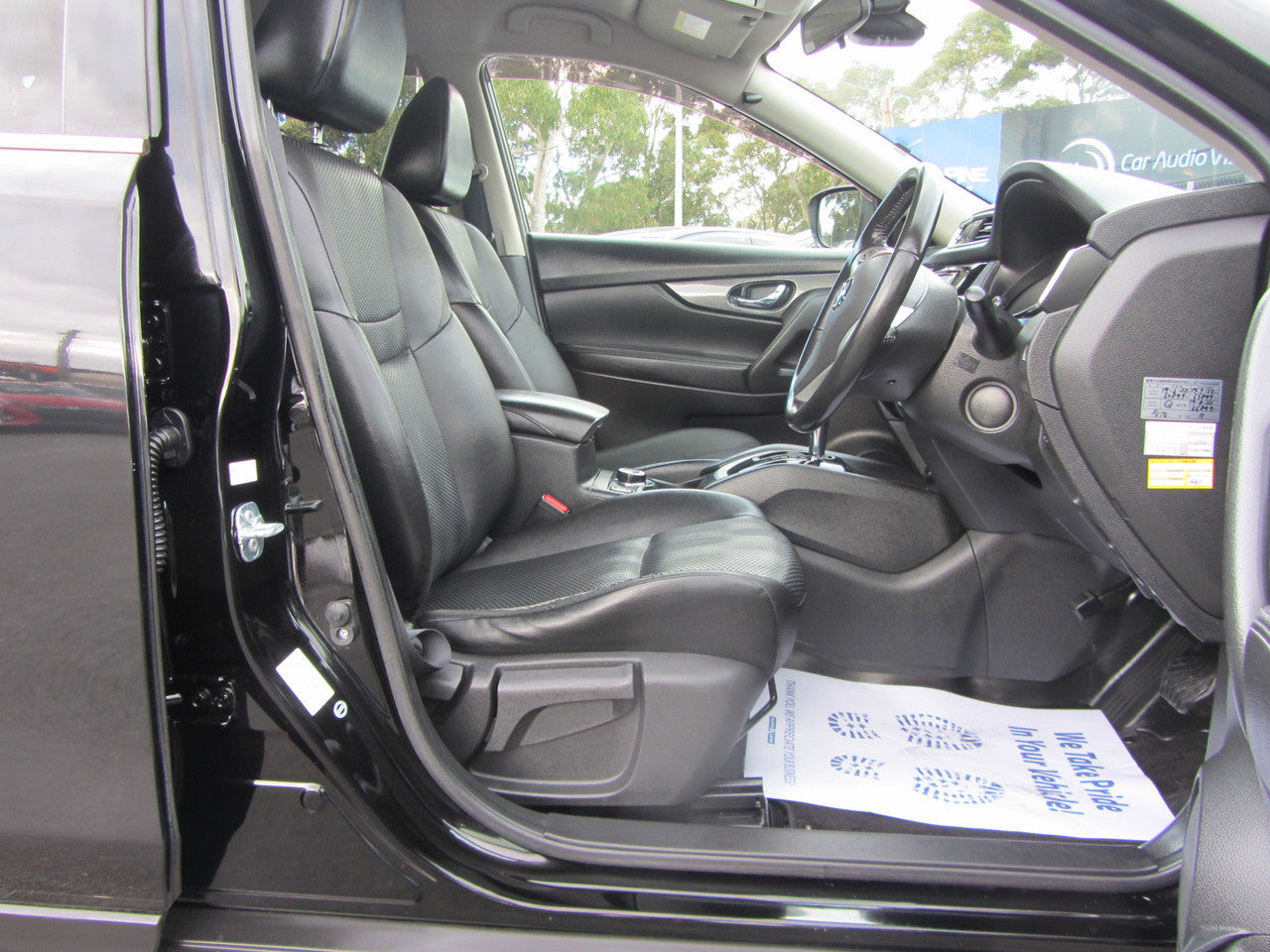 2017 Nissan X-Trail 2.0L 4WD Hybrid Mode Premier Autech Emergency Brake Package, VIN 6ZZH00HNT32131651 (#1651)