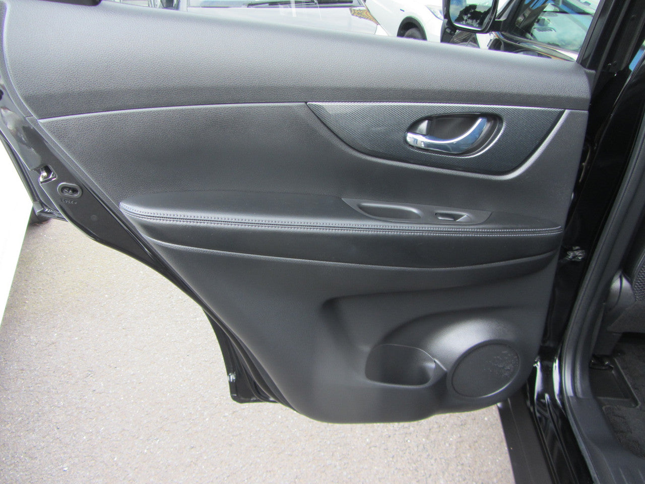 2017 Nissan X-Trail 2.0L 4WD Hybrid Mode Premier Autech Emergency Brake Package, VIN 6ZZH00HNT32131651 (#1651)