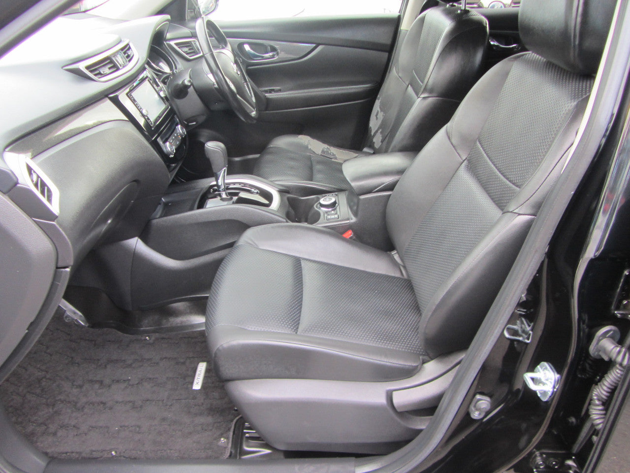 2017 Nissan X-Trail 2.0L 4WD Hybrid Mode Premier Autech Emergency Brake Package, VIN 6ZZH00HNT32131651 (#1651)