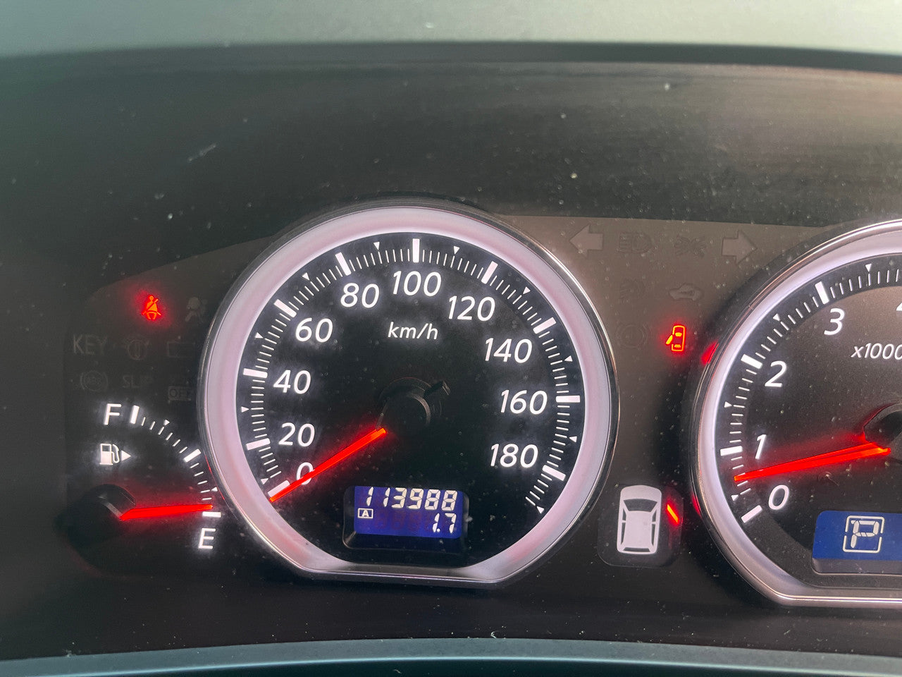 2008 Nissan Elgrand V6 2.5L Highway Star Premium Black Leather, VIN 6U90000ME51165419 (#5419)