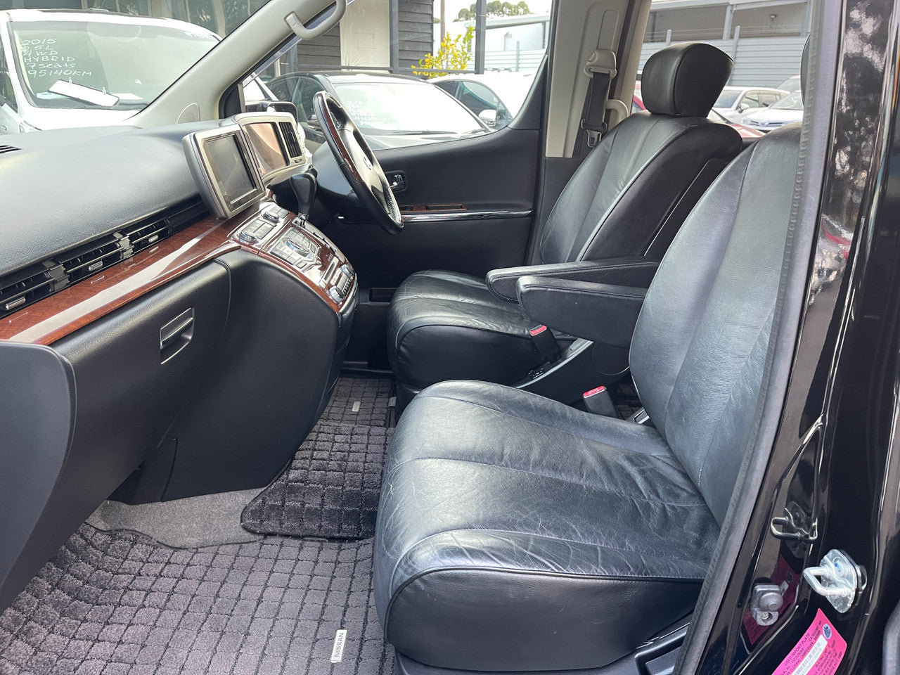 2008 Nissan Elgrand V6 2.5L Highway Star Premium Black Leather, VIN 6U90000ME51165419 (#5419)