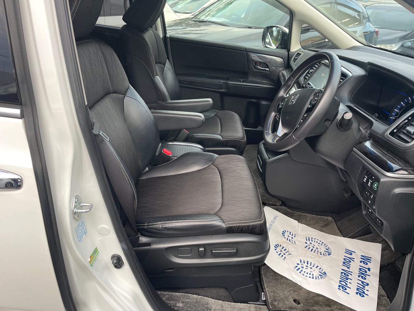2016 Honda Odyssey 2.0 Hybrid Absolute Honda Sensing Advanced Package 7 seater, VIN 6ZZG000RC41012914 (#2914)