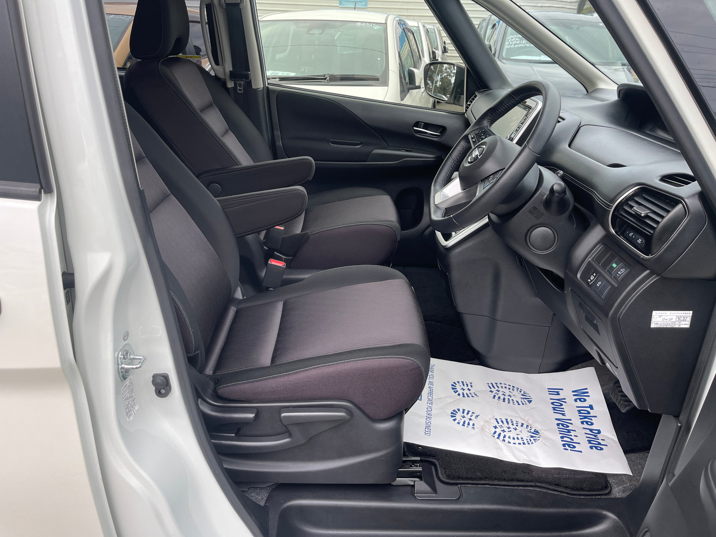 2016 Nissan Serena 2.0L 4WD S-Hybrid Highway Star ProPilot Edition 8 seats, VIN 6ZZG0GFNC27001641 (#1641)