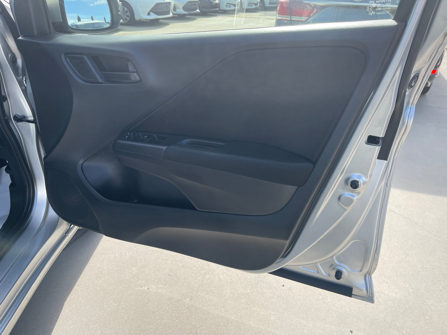 2015 Honda Grace 1.5 Hybrid DX Sedan 5 seater, 6ZZE000GM41004542 (#4542)