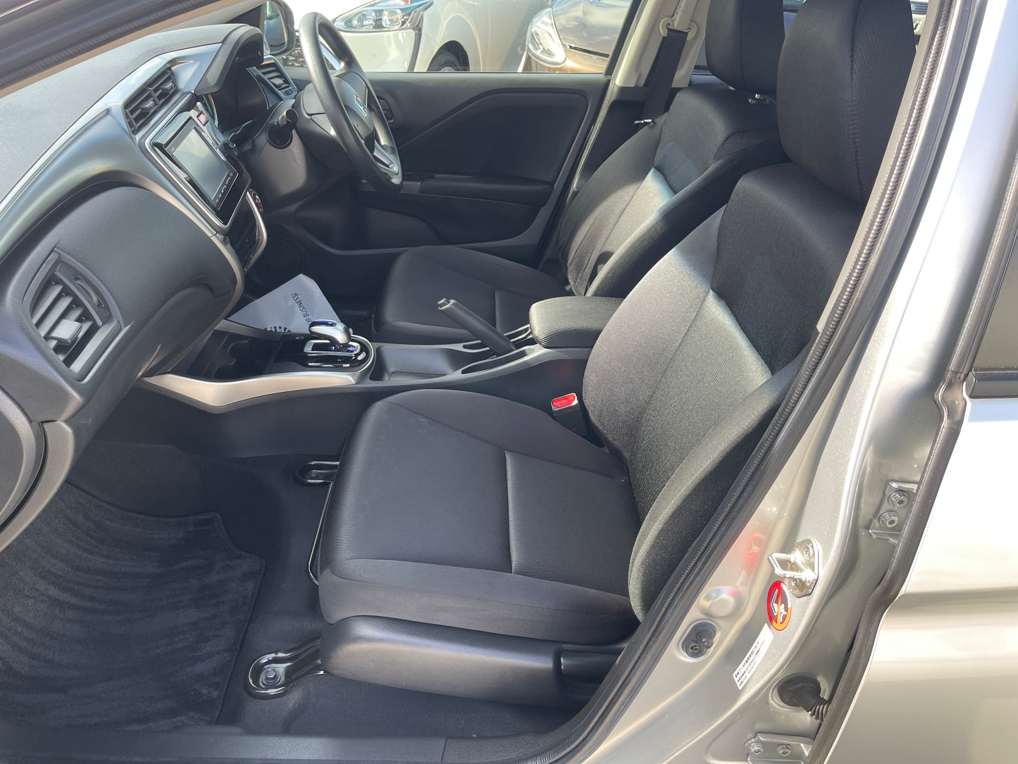 2015 Honda Grace 1.5 Hybrid DX Sedan 5 seater, 6ZZE000GM41004542 (#4542)