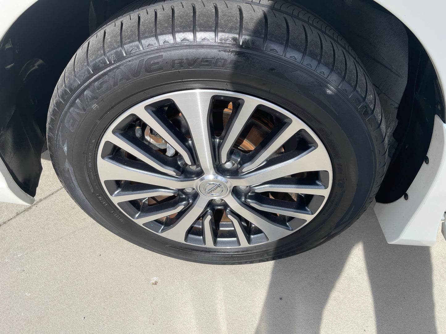 2016 Nissan Serena 2.0L S-Hybrid Highway Star, VIN 6ZZG00HFC26301626 (#1626)