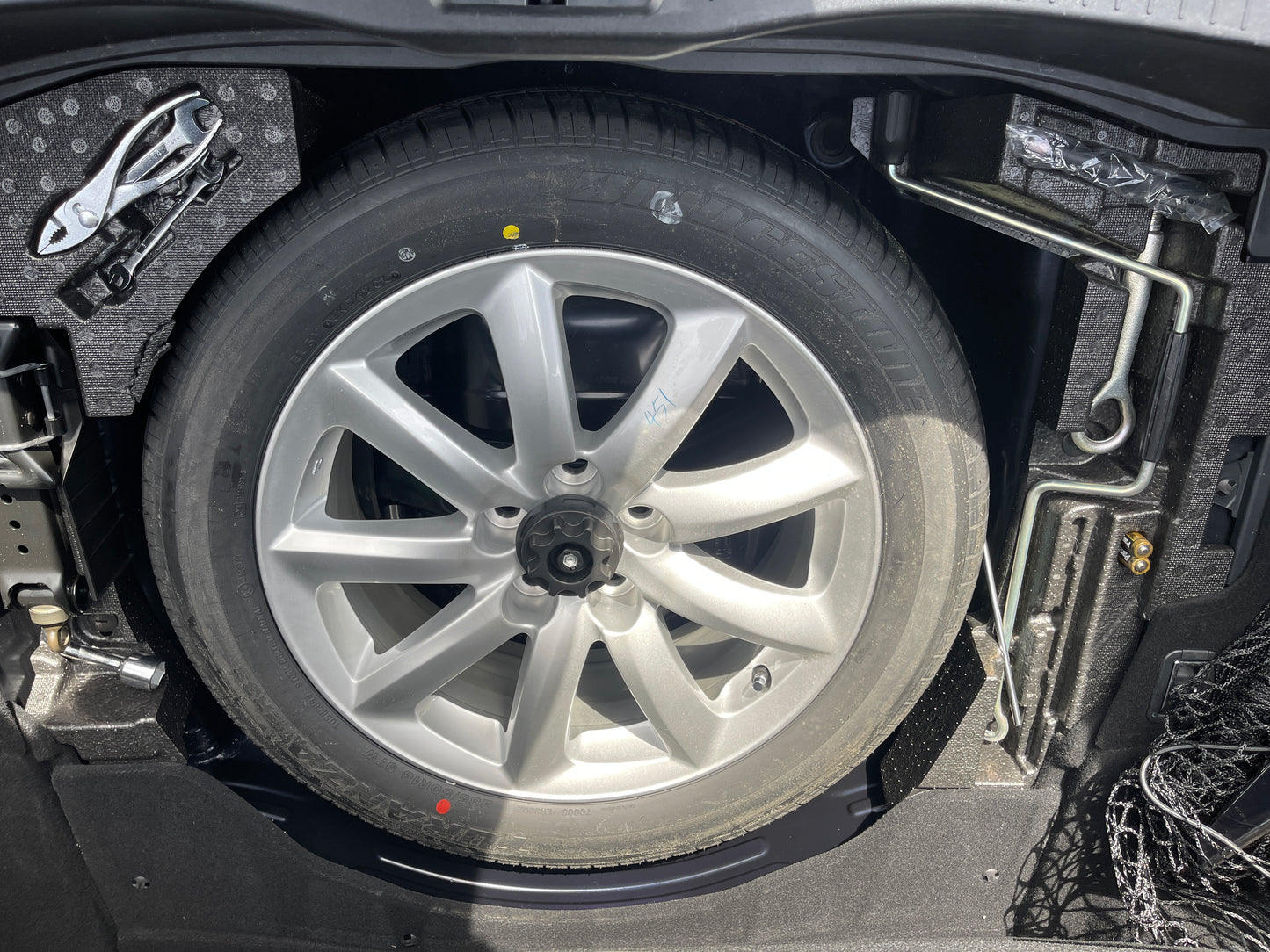 2006 Lexus LS460 V8 4.6L I Package Premium Luxury Sedan, VIN 6ZZ60USF405010222 (#0222)