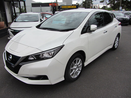 2018 Nissan Leaf 40kW X-Edition Full Electric, VIN 6U900000ZE1019915 (#9915)