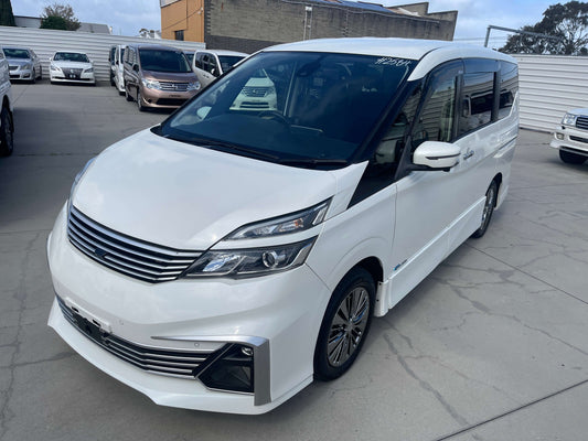 2016 Nissan Serena 2.0L S-Hybrid Rider Autech Edition in white, featuring 8 seats and modern design.