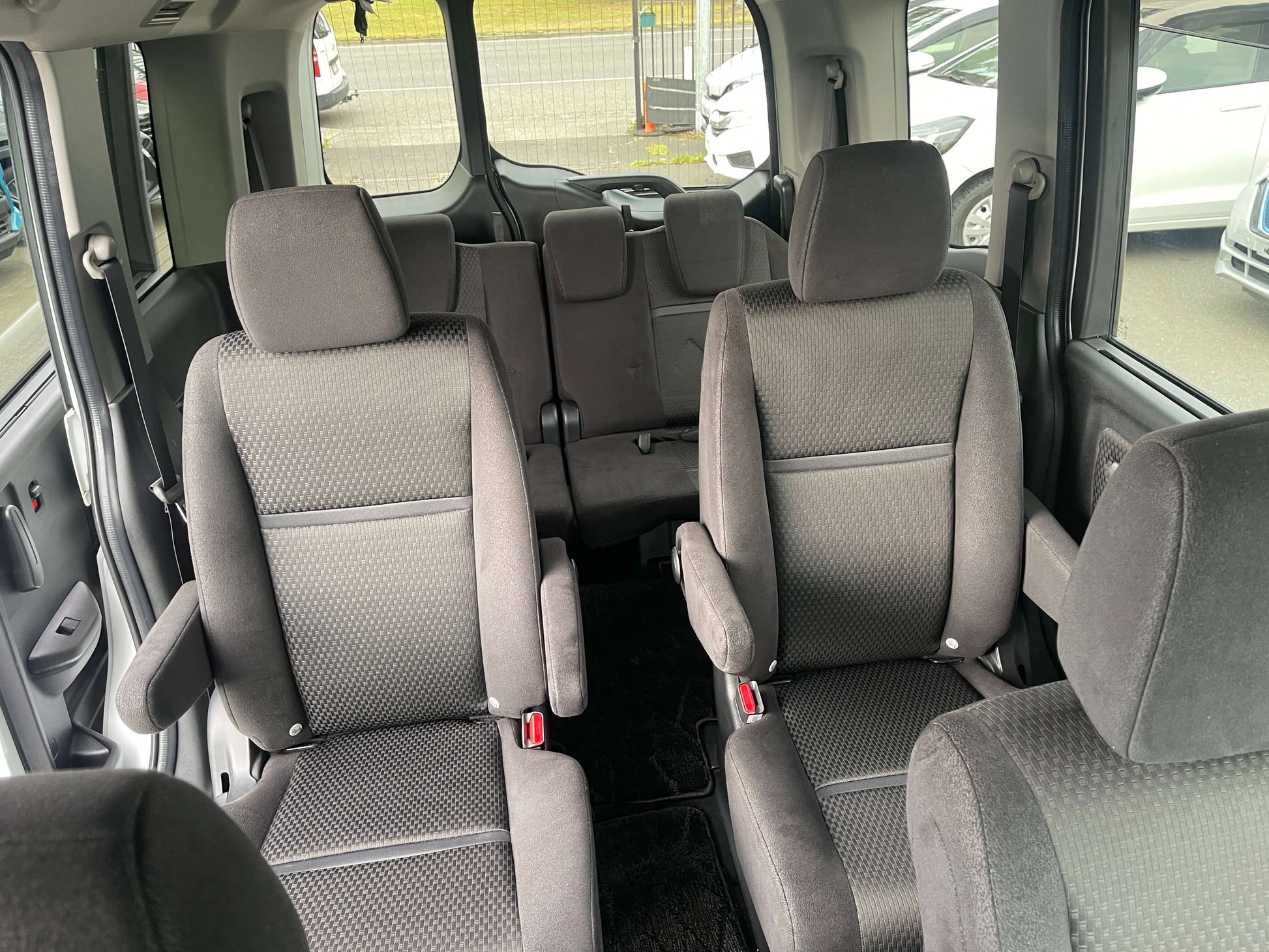 Interior view of the spacious seating arrangement in the 2018 Honda Honda Stepwgn 2.0 Spada Hybrid G Honda Sensing.