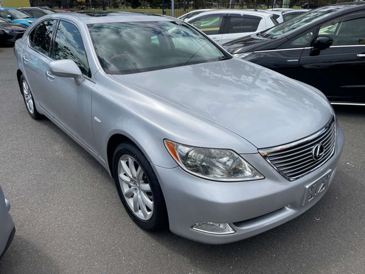 2006 Lexus LS460 V8 4.6L Version C I Package Luxury Sedan in silver color parked on a lot.