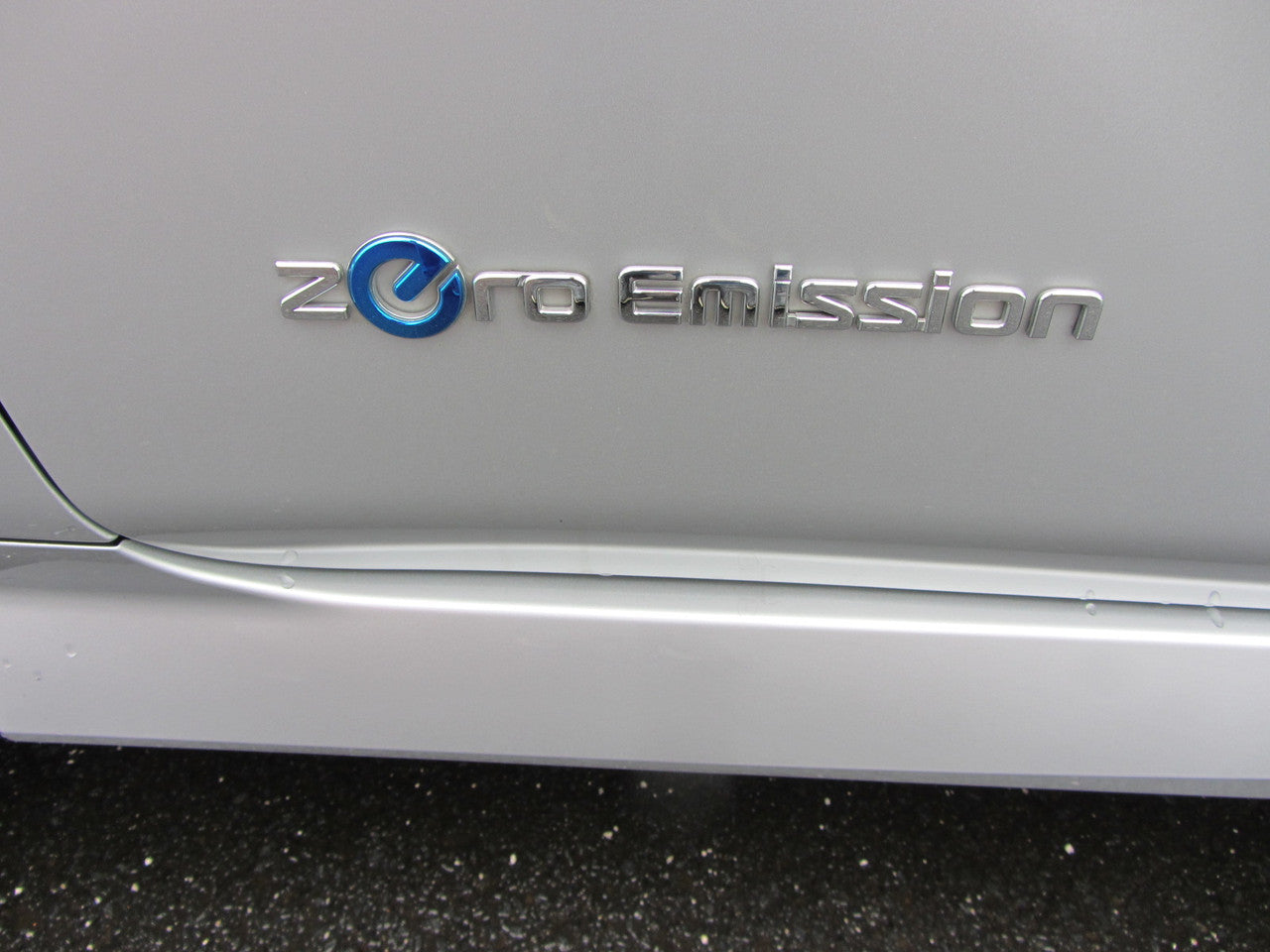 2018 Nissan Leaf 40kW G-Edition Full Electric Full Option, VIN 6U900000ZE1001413 (#1413)