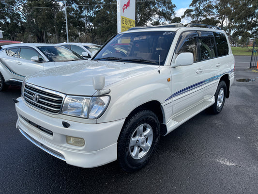 1998 Toyota Land Cruiser 100 VX Limited Full Options, VIN 6ZZWUZJ1000002044 (#2044)