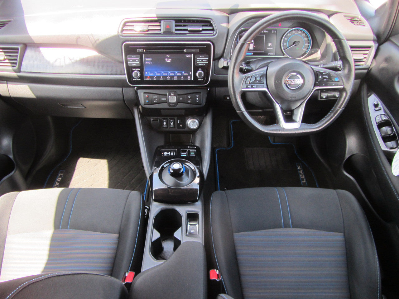 2019 Nissan Leaf 40kW G-Edition Full Electric Full Option, VIN 6ZZK0000ZE1033002 (#3002)