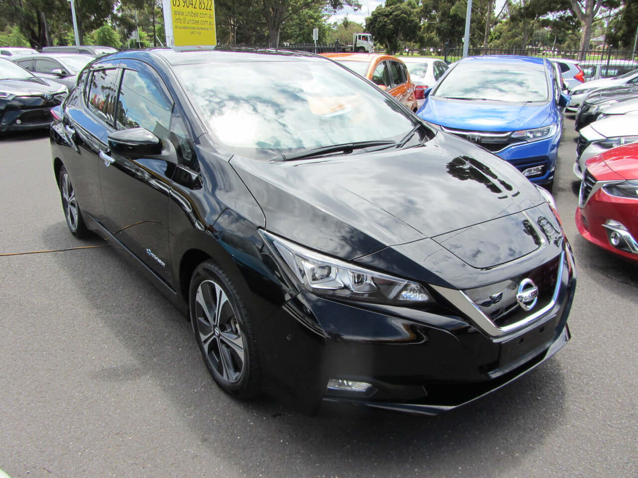 2019 Nissan Leaf 40kW G-Edition Full Electric in black, showcasing sleek design and modern features.