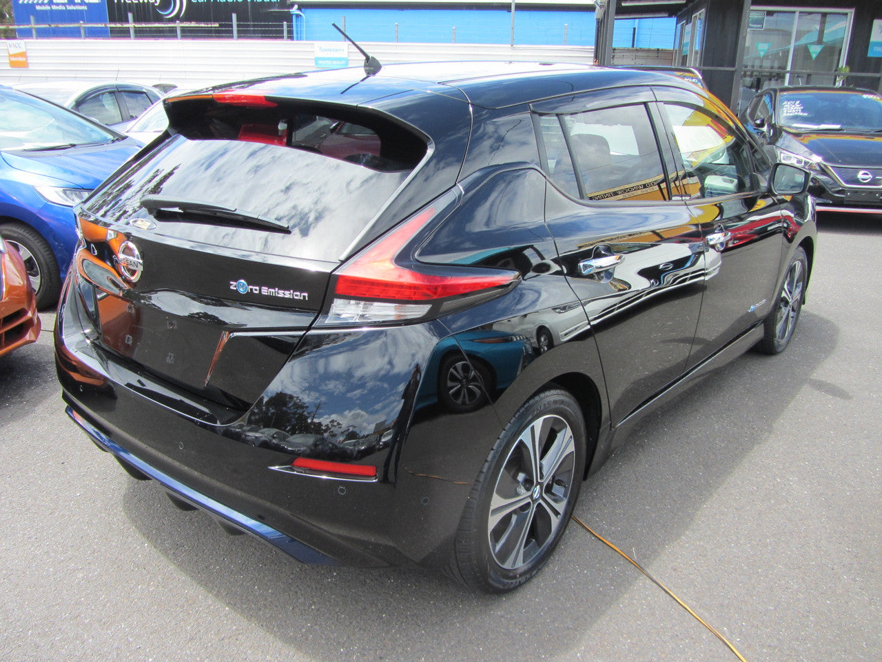 2019 Nissan Leaf 40kW G-Edition Full Electric Full Option, VIN 6ZZK0000ZE1051211 #1211)