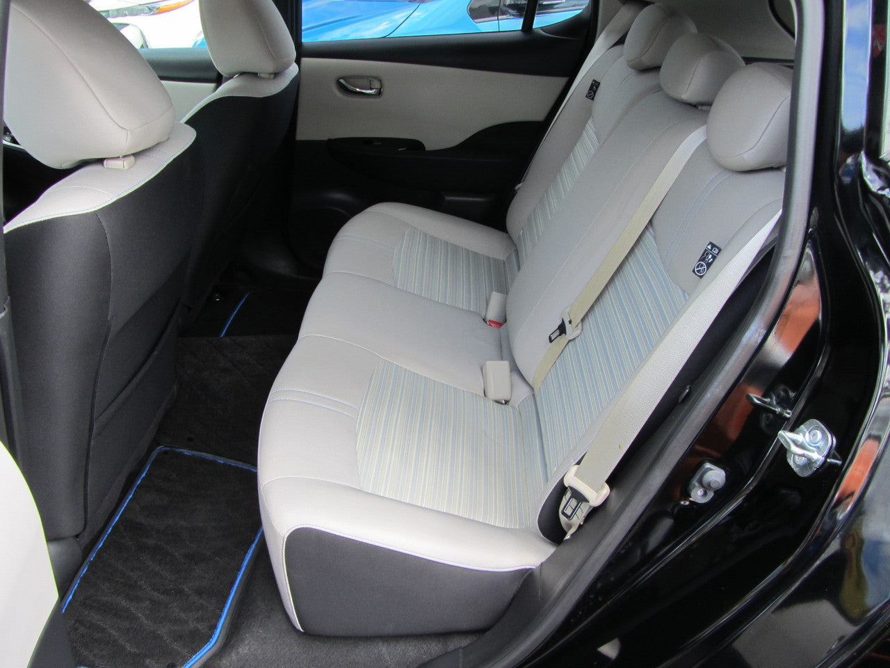 2019 Nissan Leaf 40kW G-Edition Full Electric Full Option, VIN 6ZZK0000ZE1051211 #1211)