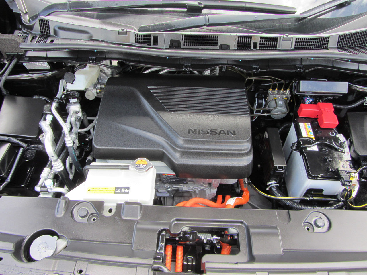 2019 Nissan Leaf 40kW G-Edition Full Electric Full Option, VIN 6ZZK0000ZE1051211 #1211)
