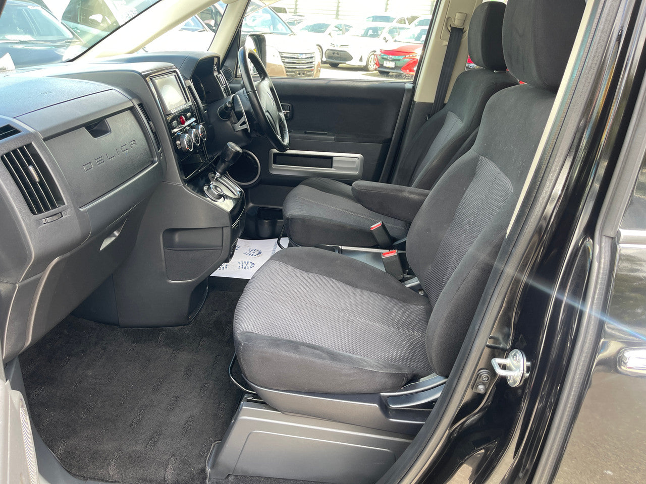 2014 Mitsubishi Delica D5 2.4L 4WD Premium Edition, VIN 6U9000CV5W0903207 (3207)